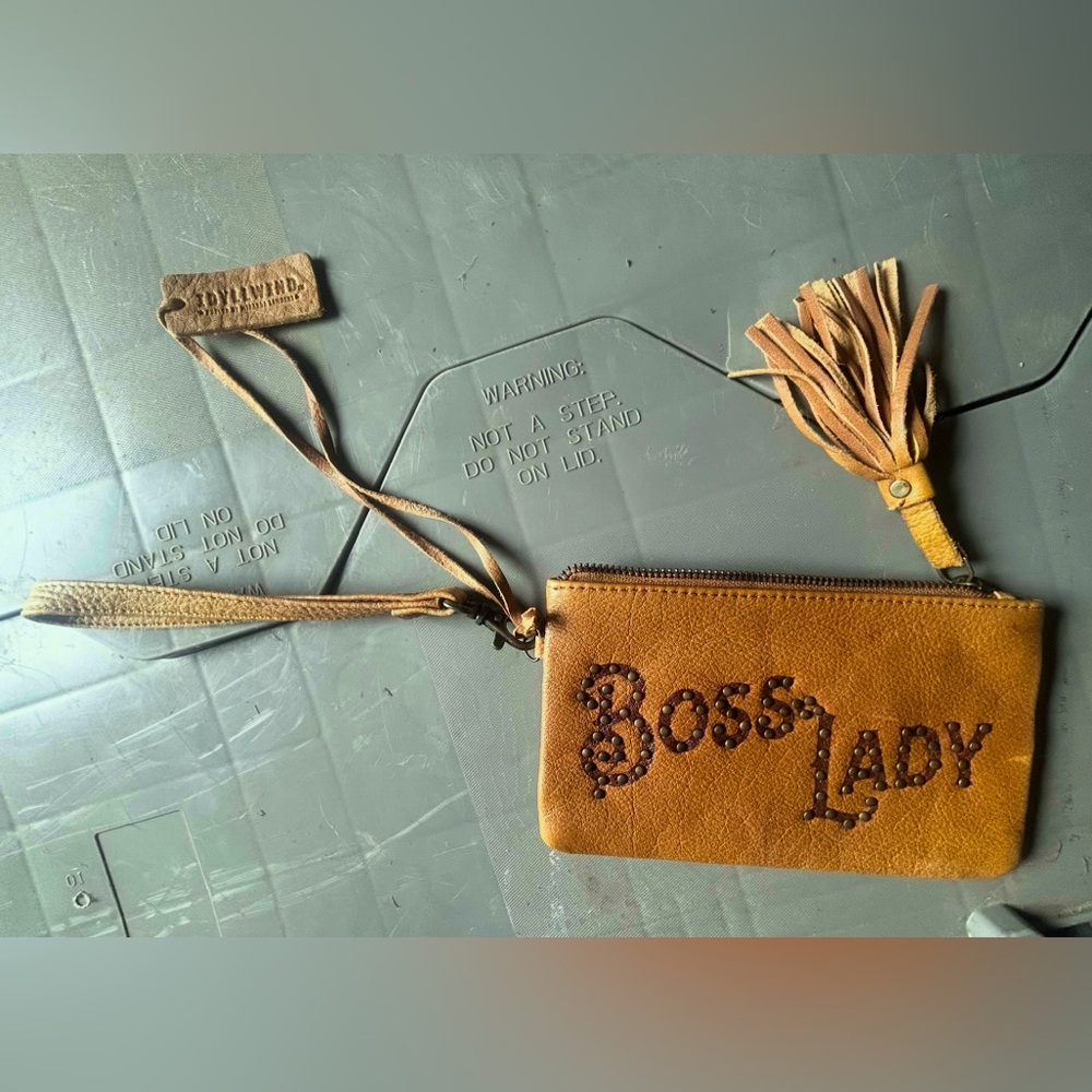 Maranda Lambert’s IDYLLWIND-
 Boss Lady Leather Wristlet
